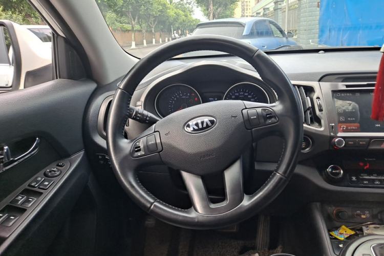 Used Kia Sportage R 2016 2.0L Automatic Two-Wheel Drive DLX Steering Wheel