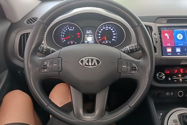 Used Kia Sportage R 2016 2.0L Automatic Two-Wheel Drive DLX Steering Wheel