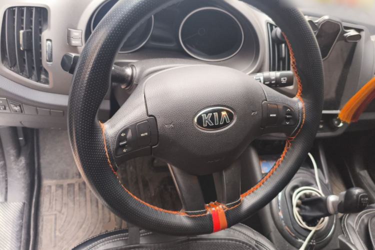 Used Kia Sportage R 2016 2.0L Manual Two-Wheel Drive GL Trim Steering Wheel