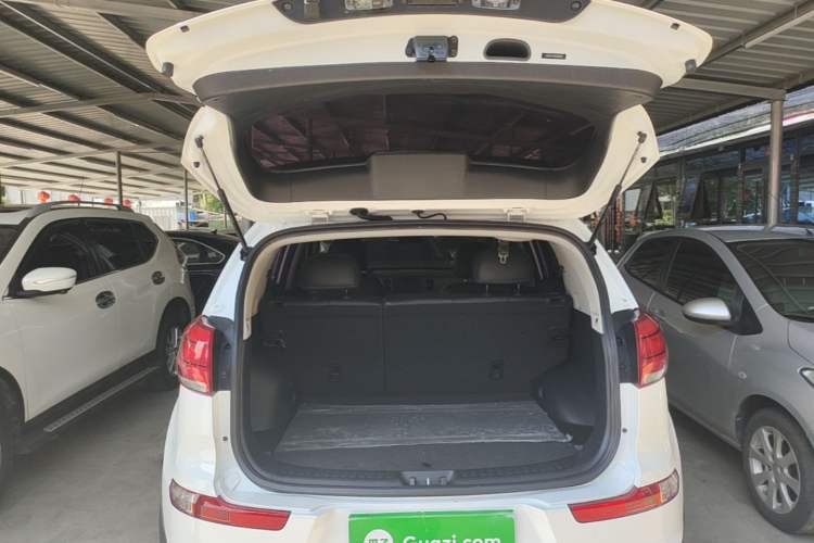 Used Kia Sportage R 2016 2.0L Automatic Two-Wheel Drive GLS Trim Trunk