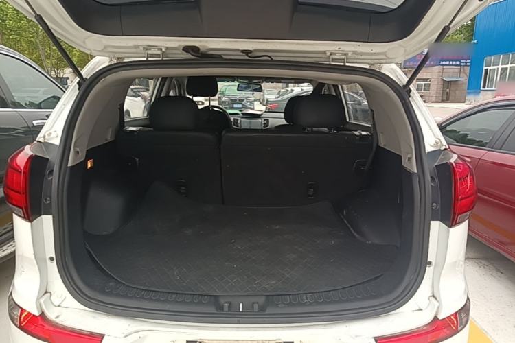 Used Kia Sportage R 2016 2.0L Automatic Two-Wheel Drive GL Trunk