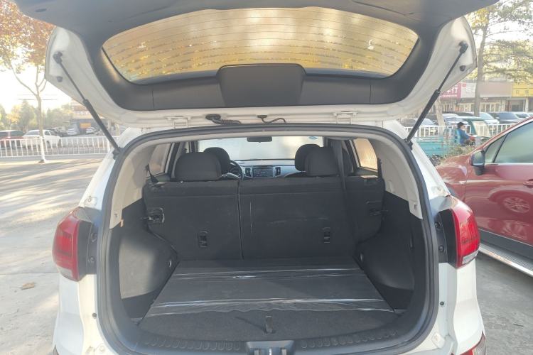 Used Kia Sportage R 2016 2.0L Manual Two-Wheel Drive GL Trim Trunk