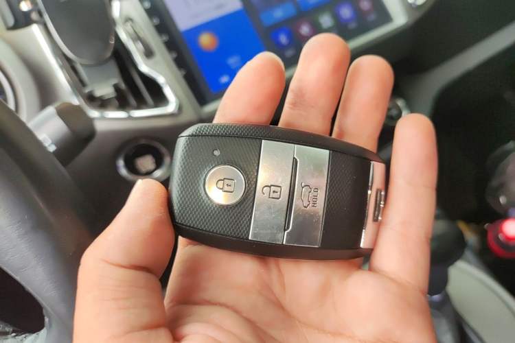 Used Kia Sportage R 2016 2.0L Automatic Two-Wheel Drive DLX Vehicle Key