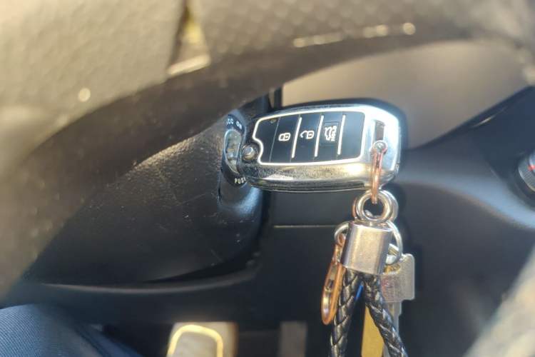 Used Kia Sportage R 2016 2.0L Automatic Two-Wheel Drive GL Vehicle Key