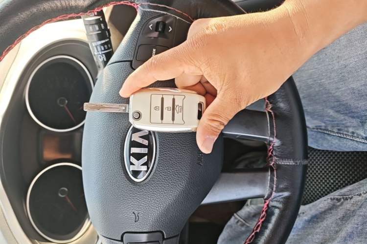 Used Kia Sportage R 2016 2.0L Automatic Two-Wheel Drive GL Vehicle Key