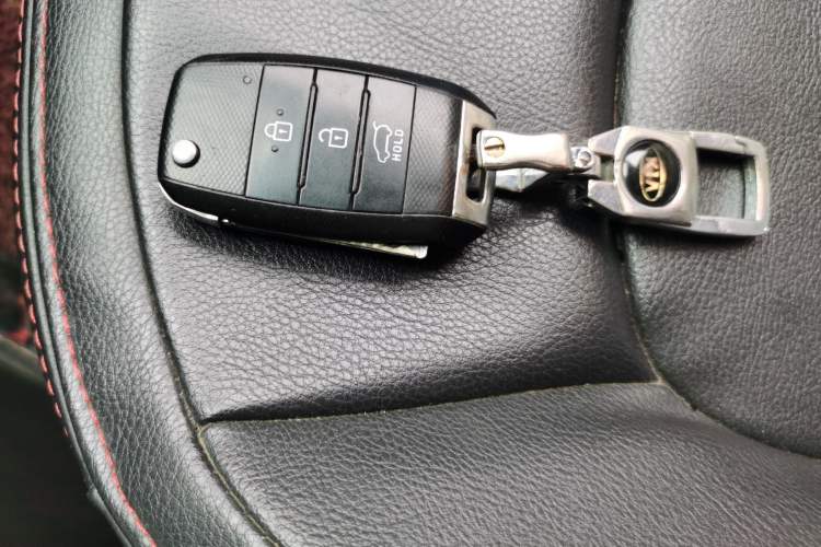 Used Kia Sportage R 2016 2.0L Automatic Two-Wheel Drive GL Vehicle Key