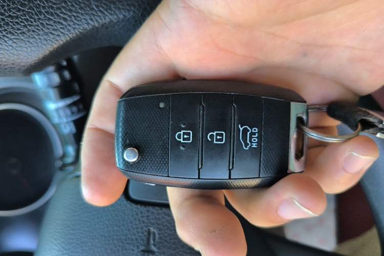 Used Kia Sportage R 2016 2.0L Automatic Two-Wheel Drive GL Vehicle Key