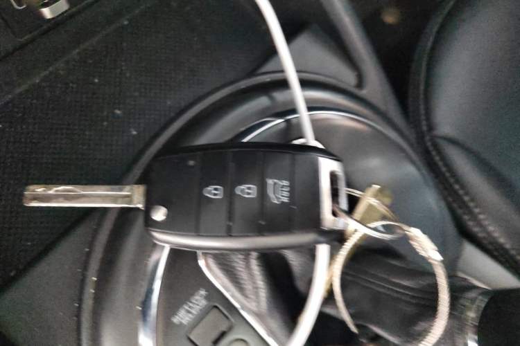 Used Kia Sportage R 2016 2.0L Automatic Two-Wheel Drive GL Vehicle Key