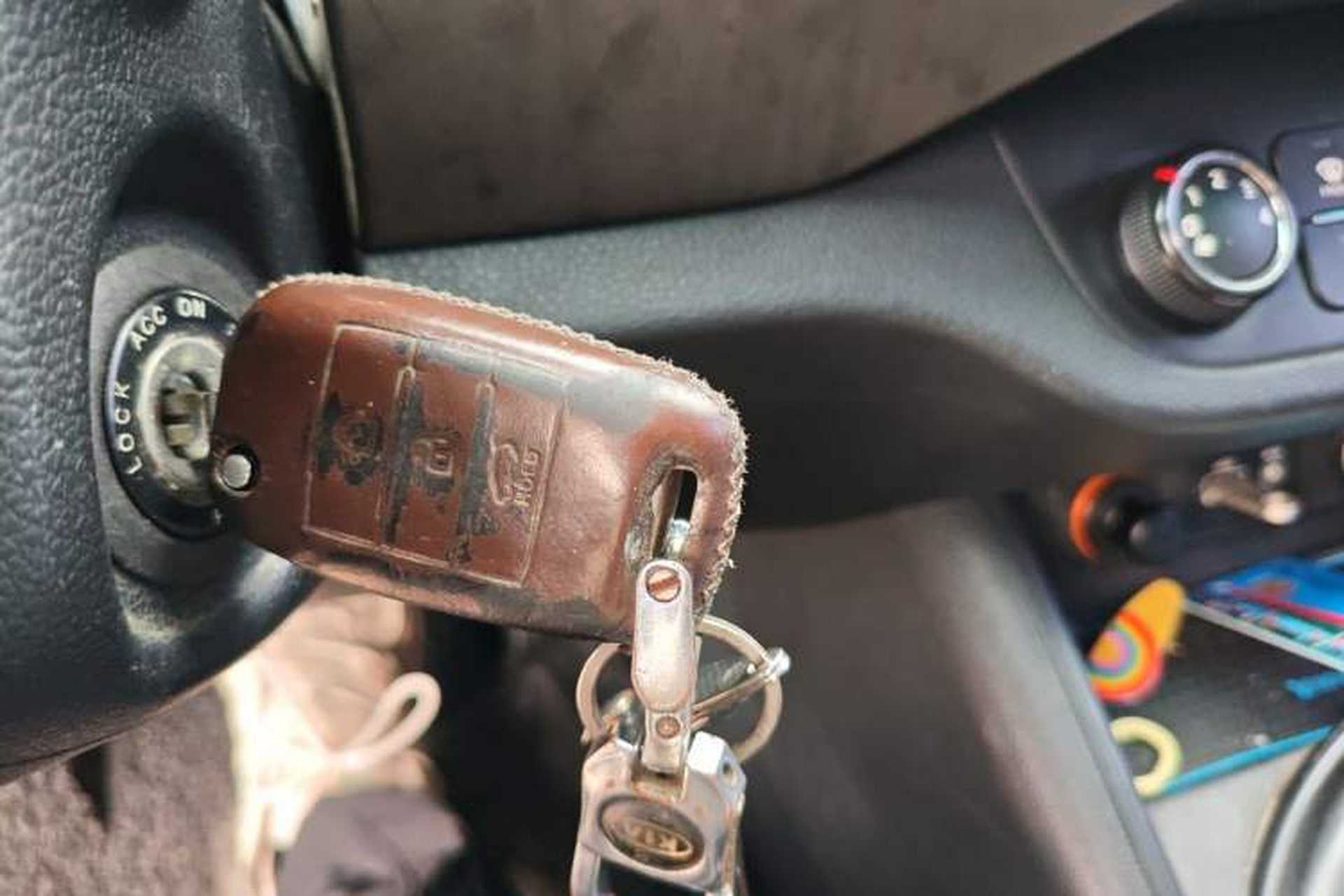 Used Kia Sportage R 2016 2.0L Automatic Two-Wheel Drive GL Vehicle Key