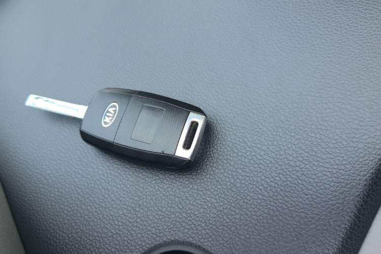 Used Kia Sportage R 2016 2.0L Automatic Two-Wheel Drive GL Vehicle Key