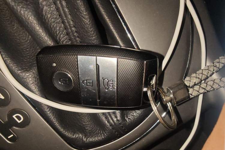 Used Kia Sportage R 2016 2.0L Automatic Two-Wheel Drive GLS Trim Vehicle Key