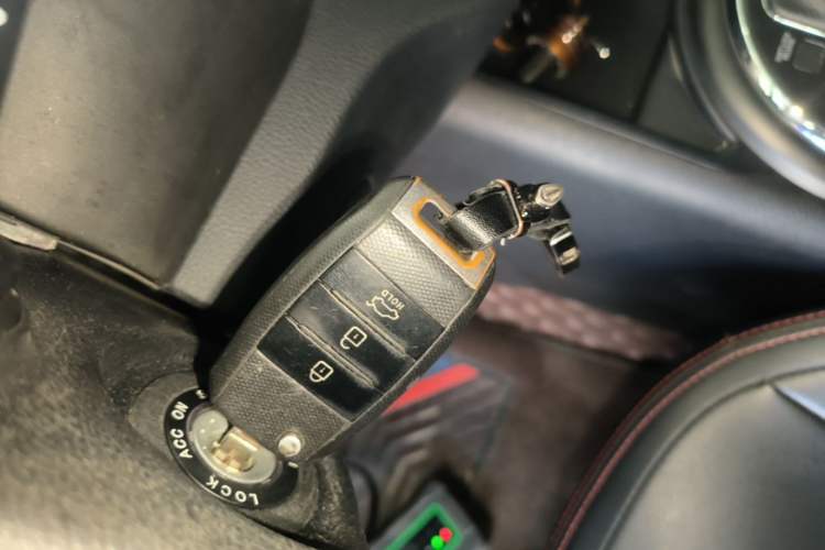 Used Kia Sportage R 2016 2.0L Automatic Two-Wheel Drive GL Vehicle Key