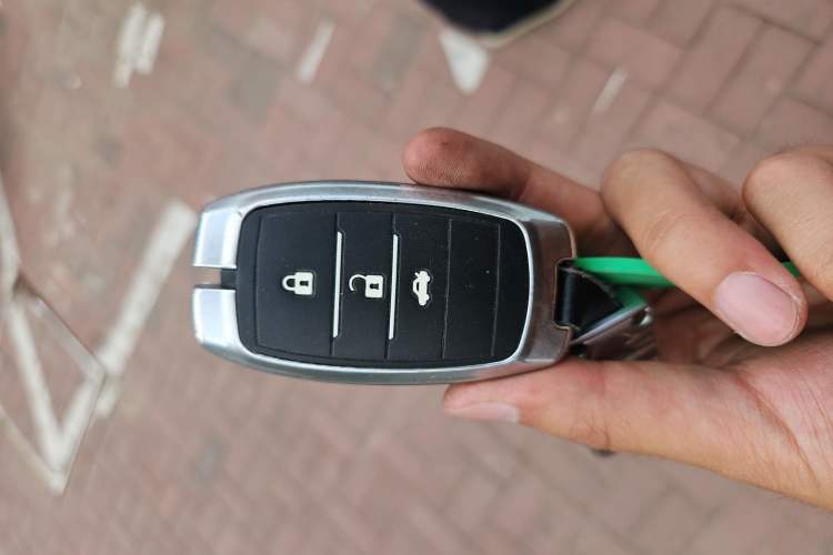 Used Kia Sportage R 2016 2.0L Automatic Two-Wheel Drive DLX Vehicle Key