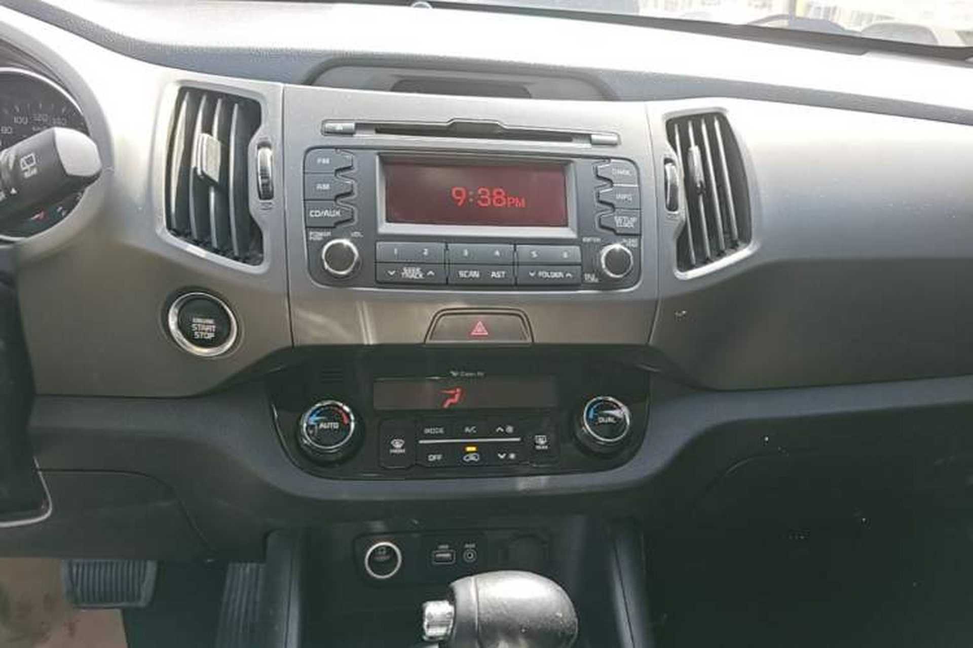 Used Kia Sportage R 2016 2.0L Automatic Two-Wheel Drive DLX Audio And AC Panel