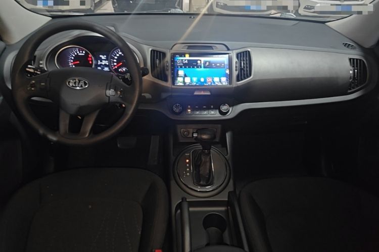 Used Kia Sportage R 2016 2.0L Automatic Two-Wheel Drive GL Center Console
