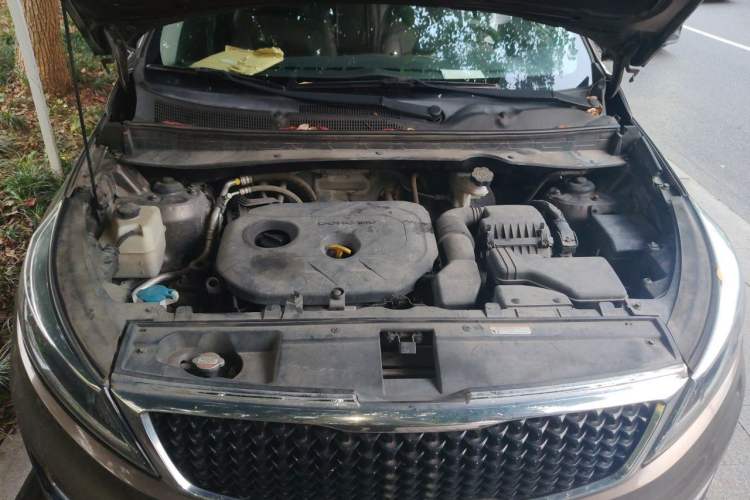 Used Kia Sportage R 2016 2.0L Automatic Two-Wheel Drive GL Engine Bay