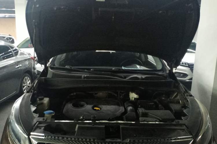Used Kia Sportage R 2016 2.0L Automatic Two-Wheel Drive GL Engine Bay