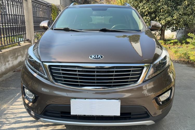 Used Kia Sportage R 2016 2.0L Automatic Two-Wheel Drive DLX Exterior 1