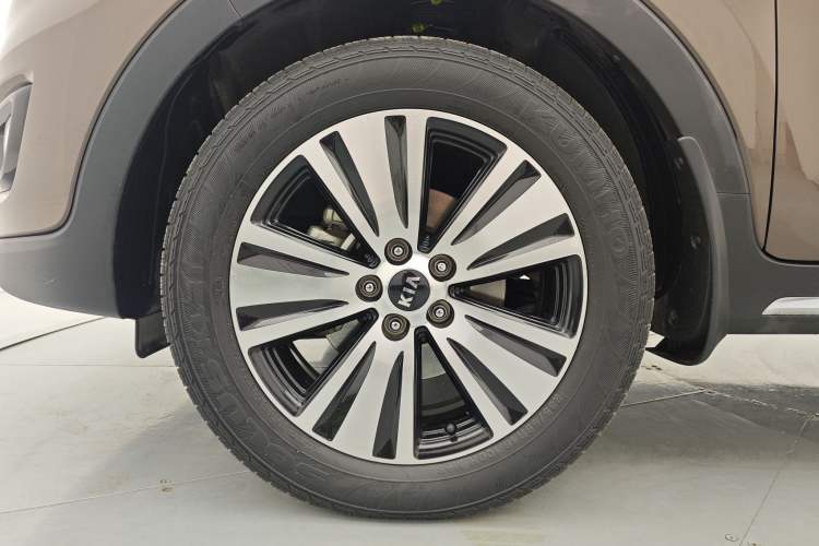 Used Kia Sportage R 2016 2.0L Automatic Two-Wheel Drive DLX Exterior 10