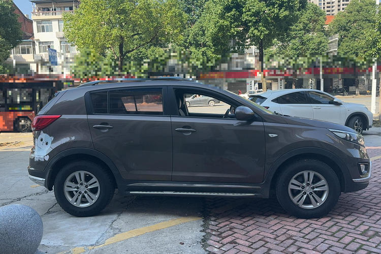 Used Kia Sportage R 2016 2.0L Automatic Two-Wheel Drive GL Exterior 2