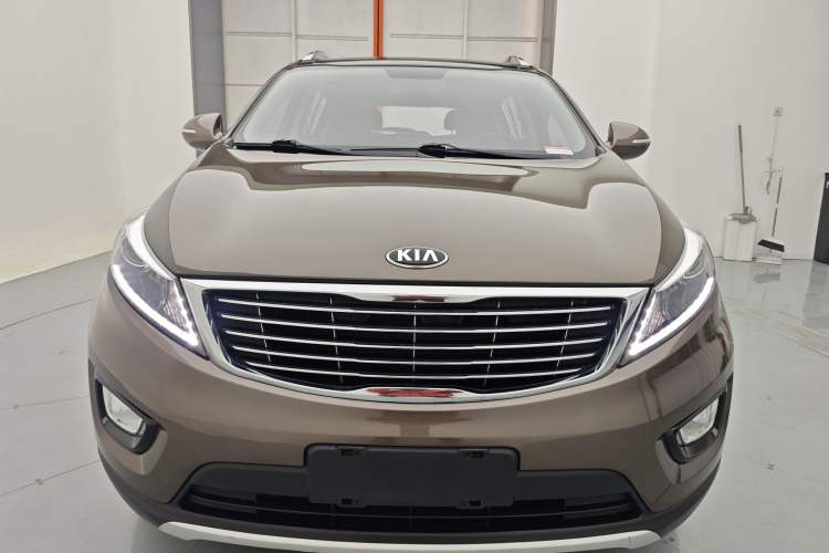 Used Kia Sportage R 2016 2.0L Automatic Two-Wheel Drive DLX Exterior 2