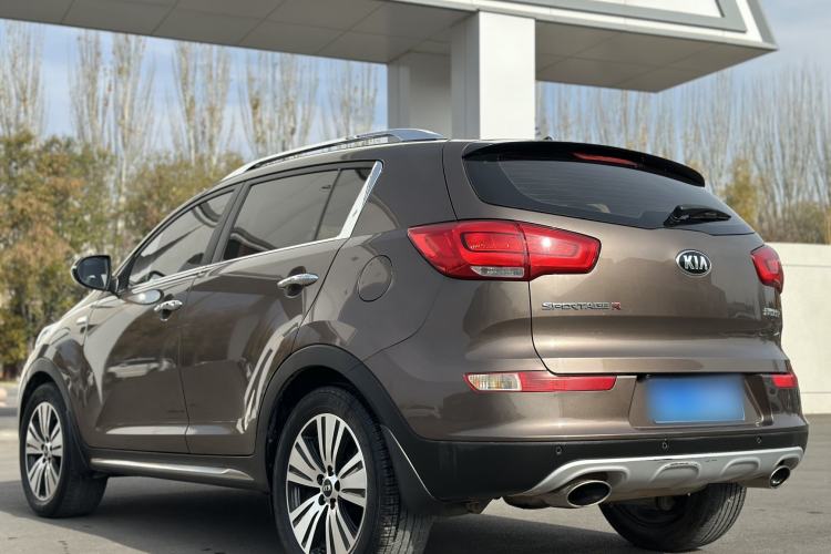Used Kia Sportage R 2016 2.0L Automatic Two-Wheel Drive DLX Exterior 3