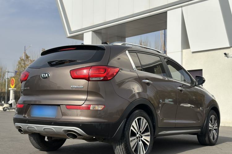 Used Kia Sportage R 2016 2.0L Automatic Two-Wheel Drive DLX Exterior 4