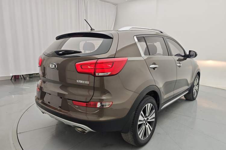 Used Kia Sportage R 2016 2.0L Automatic Two-Wheel Drive DLX Exterior 7