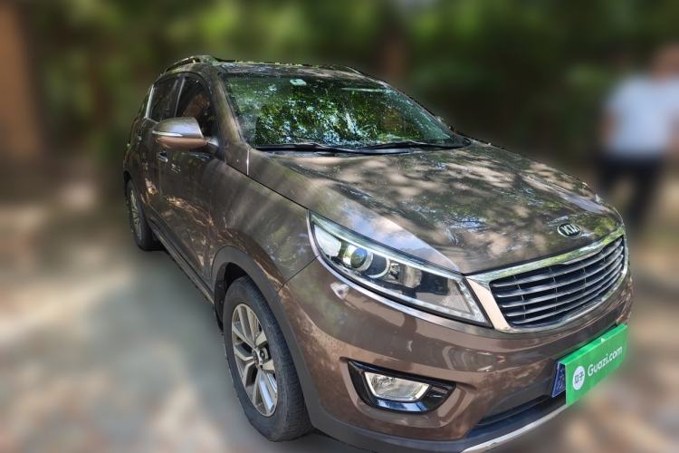 Used Kia Sportage R 2016 2.0L Automatic Two-Wheel Drive GLS Trim Front Right 45 Deg