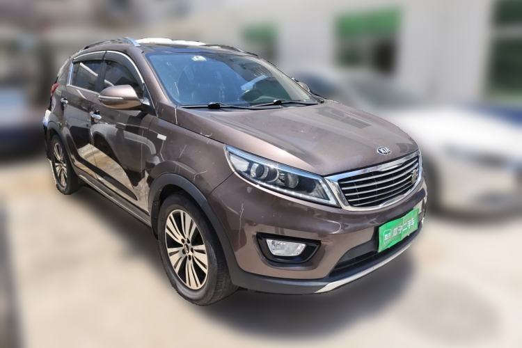 Used Kia Sportage R 2016 2.0L Automatic Two-Wheel Drive DLX Front Right 45 Deg