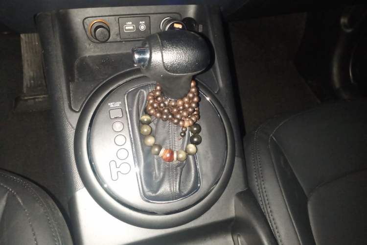 Used Kia Sportage R 2016 2.0L Automatic Two-Wheel Drive GL Gear Lever