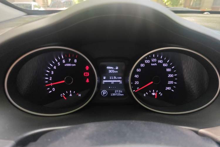 Used Kia Sportage R 2016 2.0L Automatic Two-Wheel Drive GLS Trim Instrument Cluster