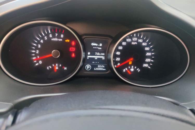 Used Kia Sportage R 2016 2.0L Automatic Two-Wheel Drive GL Instrument Cluster