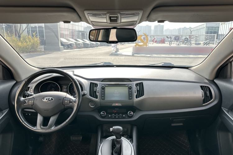 Used Kia Sportage R 2016 2.0L Automatic Two-Wheel Drive DLX Interior 1