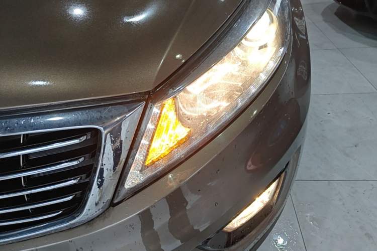 Used Kia Sportage R 2016 2.0L Automatic Two-Wheel Drive GLS Trim Left Front Headlight