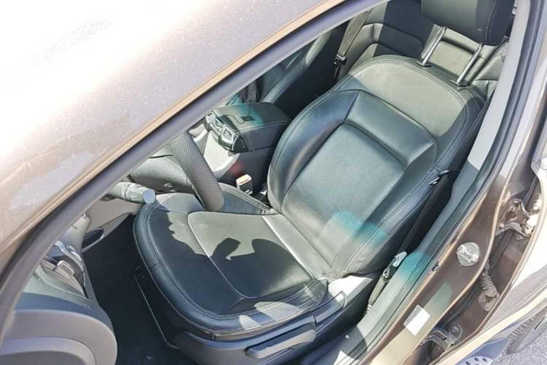 Used Kia Sportage R 2016 2.0L Automatic Two-Wheel Drive DLX Left Front Seat