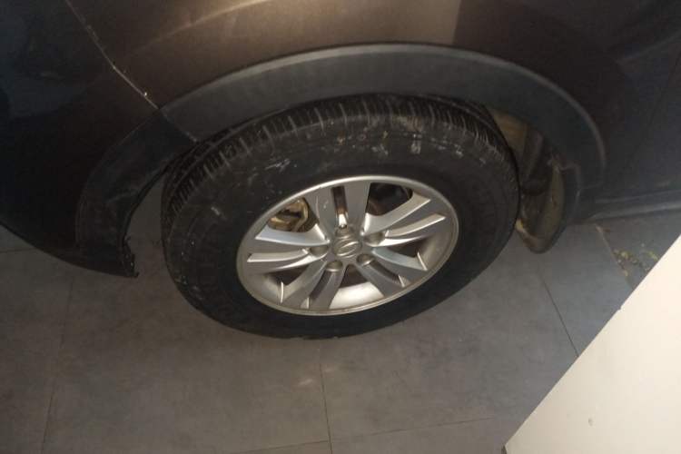Used Kia Sportage R 2016 2.0L Automatic Two-Wheel Drive GL Left Front Wheel Hub