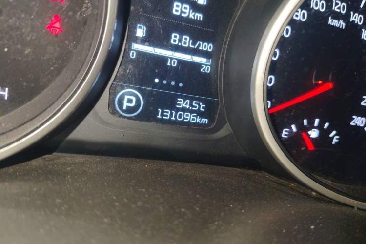 Used Kia Sportage R 2016 2.0L Automatic Two-Wheel Drive GL Odometer Close Up
