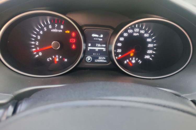 Used Kia Sportage R 2016 2.0L Automatic Two-Wheel Drive GL Odometer Close Up
