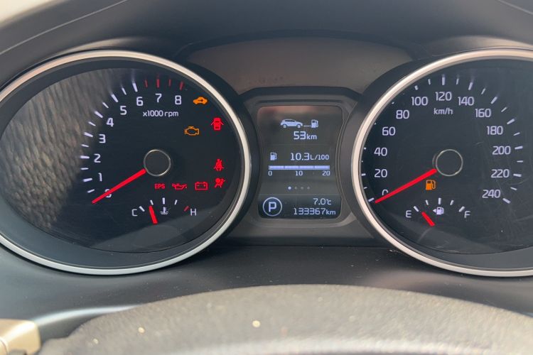 Used Kia Sportage R 2016 2.0L Automatic Two-Wheel Drive DLX Odometer Close Up