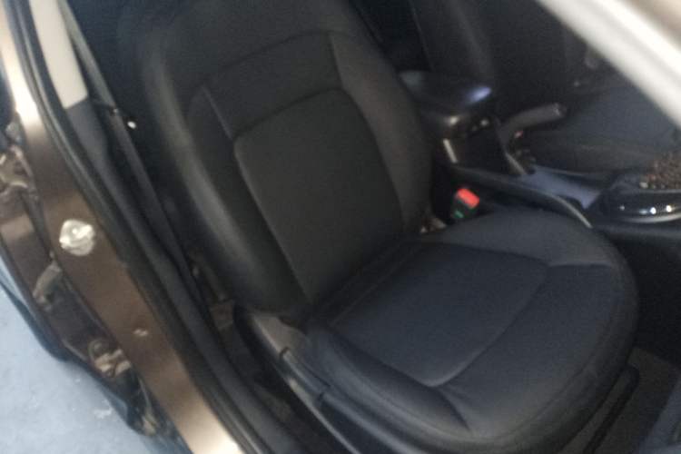 Used Kia Sportage R 2016 2.0L Automatic Two-Wheel Drive GL Right Front Seat