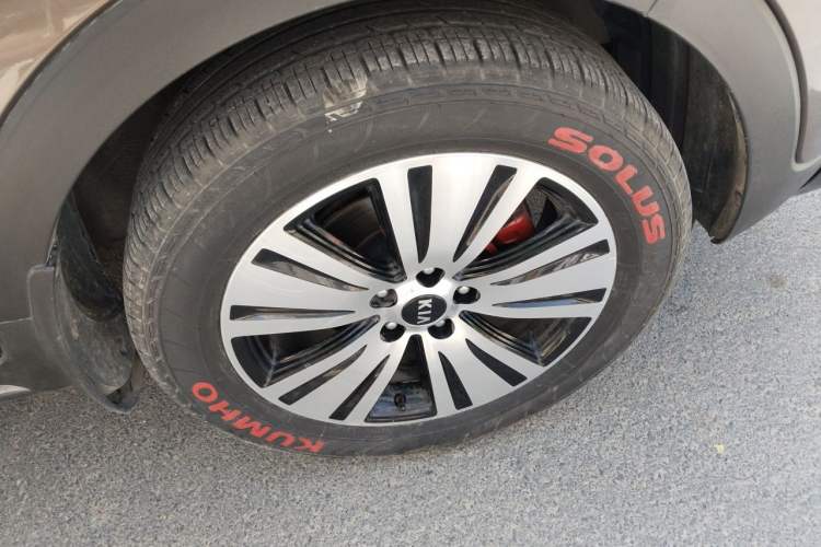 Used Kia Sportage R 2016 2.0L Automatic Two-Wheel Drive DLX Right Front Wheel Hub