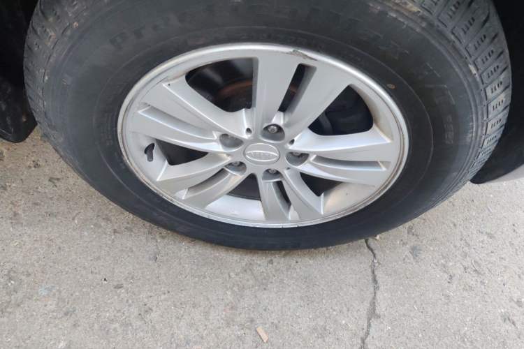 Used Kia Sportage R 2016 2.0L Automatic Two-Wheel Drive GL Right Front Wheel Hub