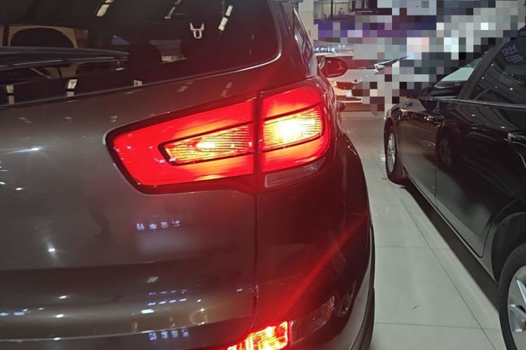 Used Kia Sportage R 2016 2.0L Automatic Two-Wheel Drive GL Right Rear Taillight
