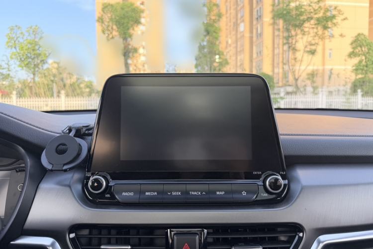 Used Kia Sportage R 2018 2.0L Automatic Smart Luxury Version China V Standard Audio And AC Panel
