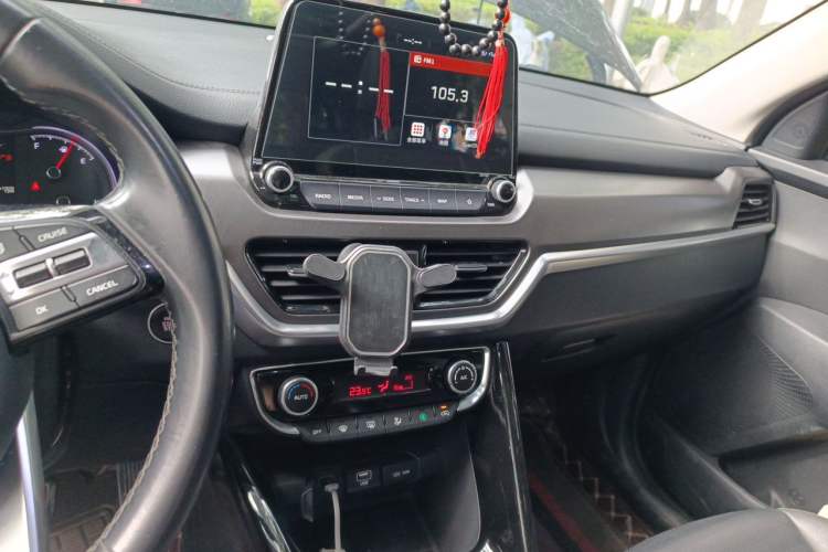 Used Kia Sportage R 2018 2.0L Automatic Smart Luxury Version China V Standard Audio And AC Panel