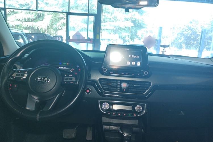 Used Kia Sportage R 2018 2.0L Automatic Smart Luxury Version China V Standard Center Console
