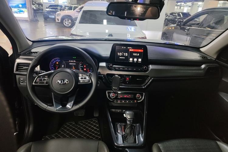 Used Kia Sportage R 2018 2.0L Automatic Smart Luxury Version China V Standard Center Console
