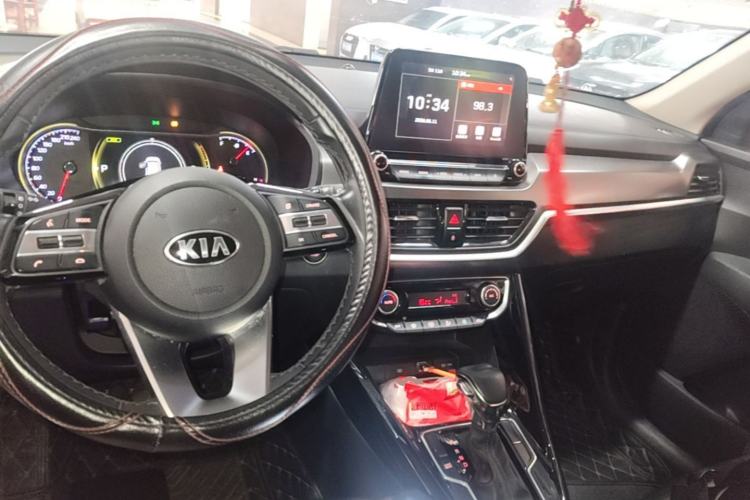 Used Kia Sportage R 2018 2.0L Automatic Smart Luxury Version China V Standard Center Console