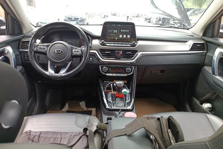 Used Kia Sportage R 2018 2.0L Automatic Smart Luxury Version China V Standard Center Console
